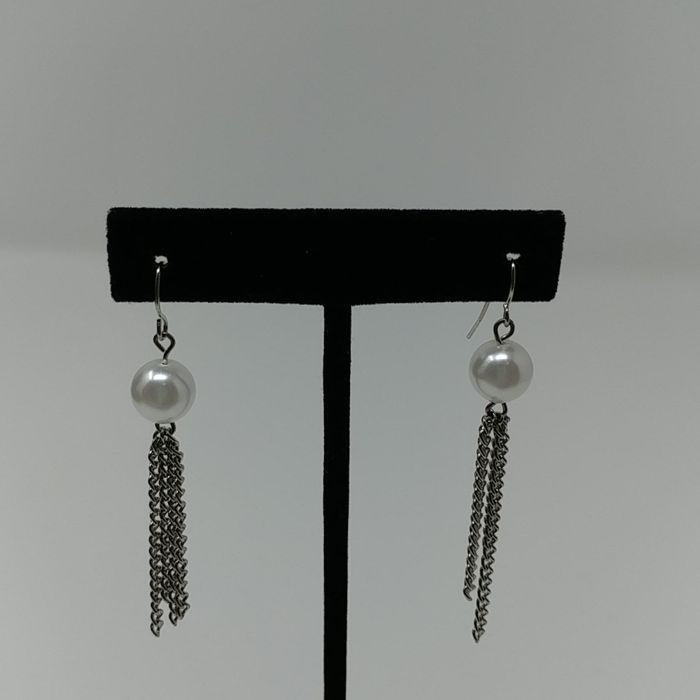 NWT TeSori White Bead Chain Earrings